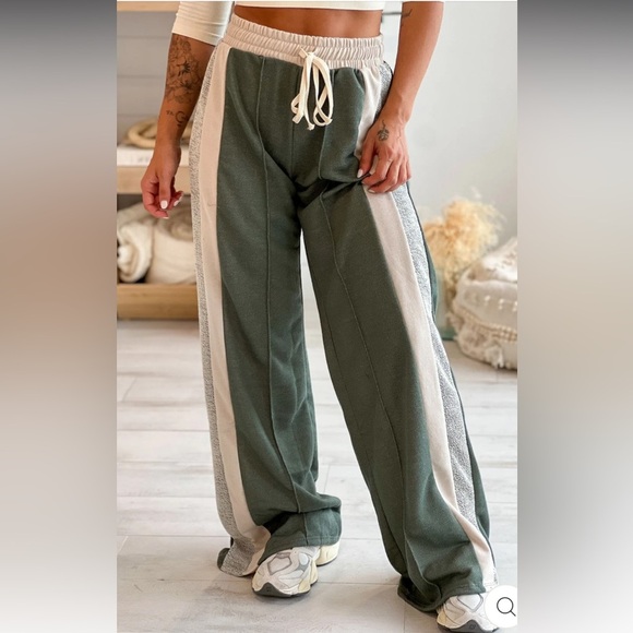 WIN WIN Olive And Cream Wide Leg Sweatpants  Elastic Waistband Womens Size Large - Picture 3 of 9
